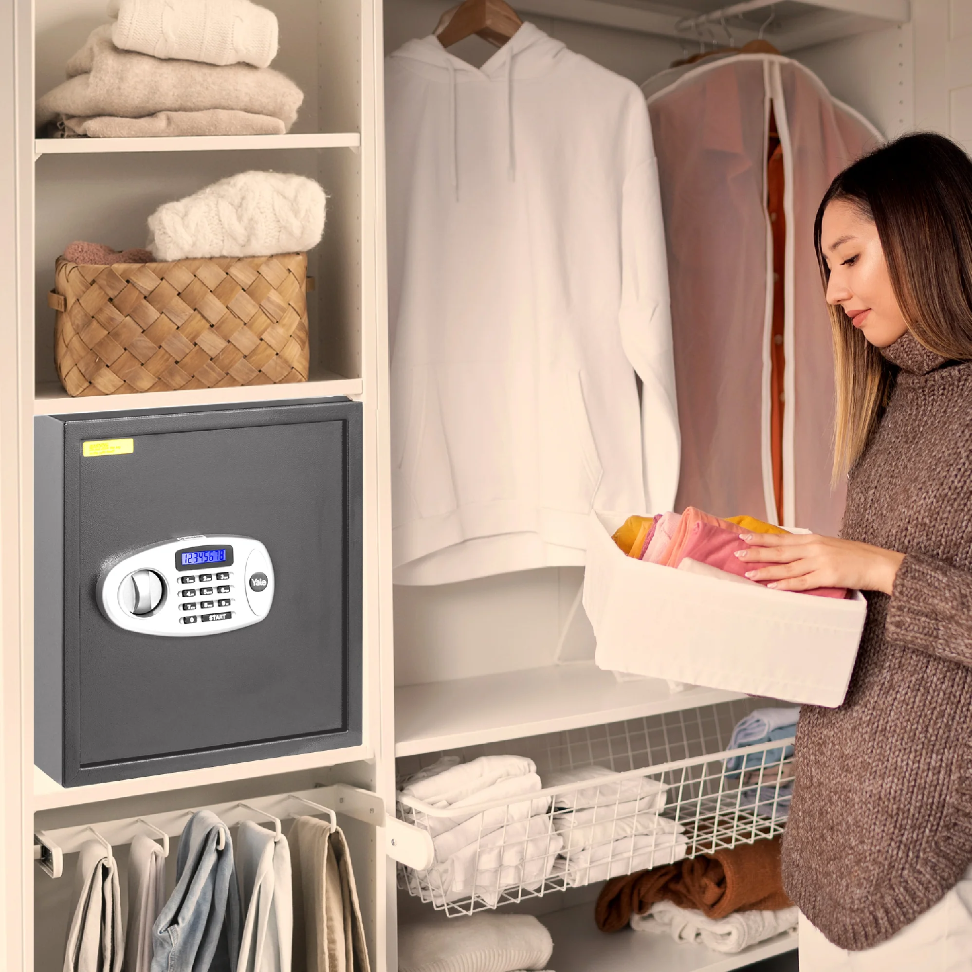 Yale YSS/390/GR Standard Large Electronic Safe locker with Pincode Access- 41 litres, Grey - Image 11